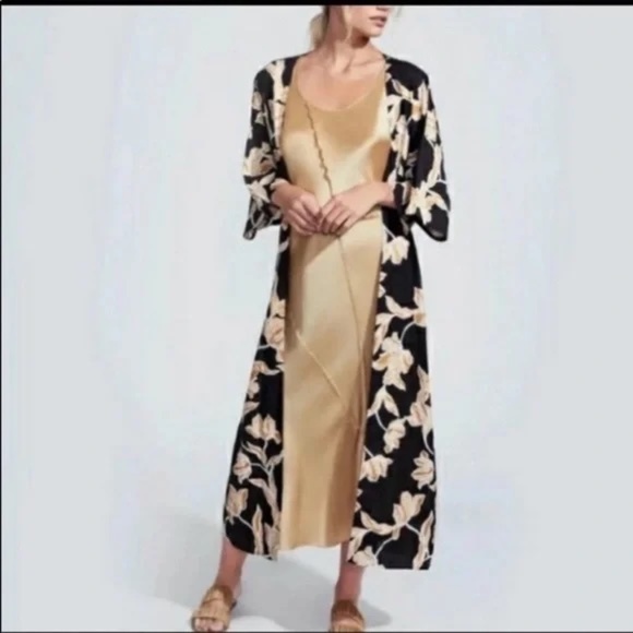 Maison du Soir Floral Print Open Front Kimono Size S/M Lightweight Loungewear - Picture 1 of 9